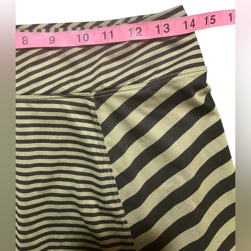 NikeGolf black and green striped Precision 2.0 knit Skort Skirt size Small EUC - Picture 5 of 8